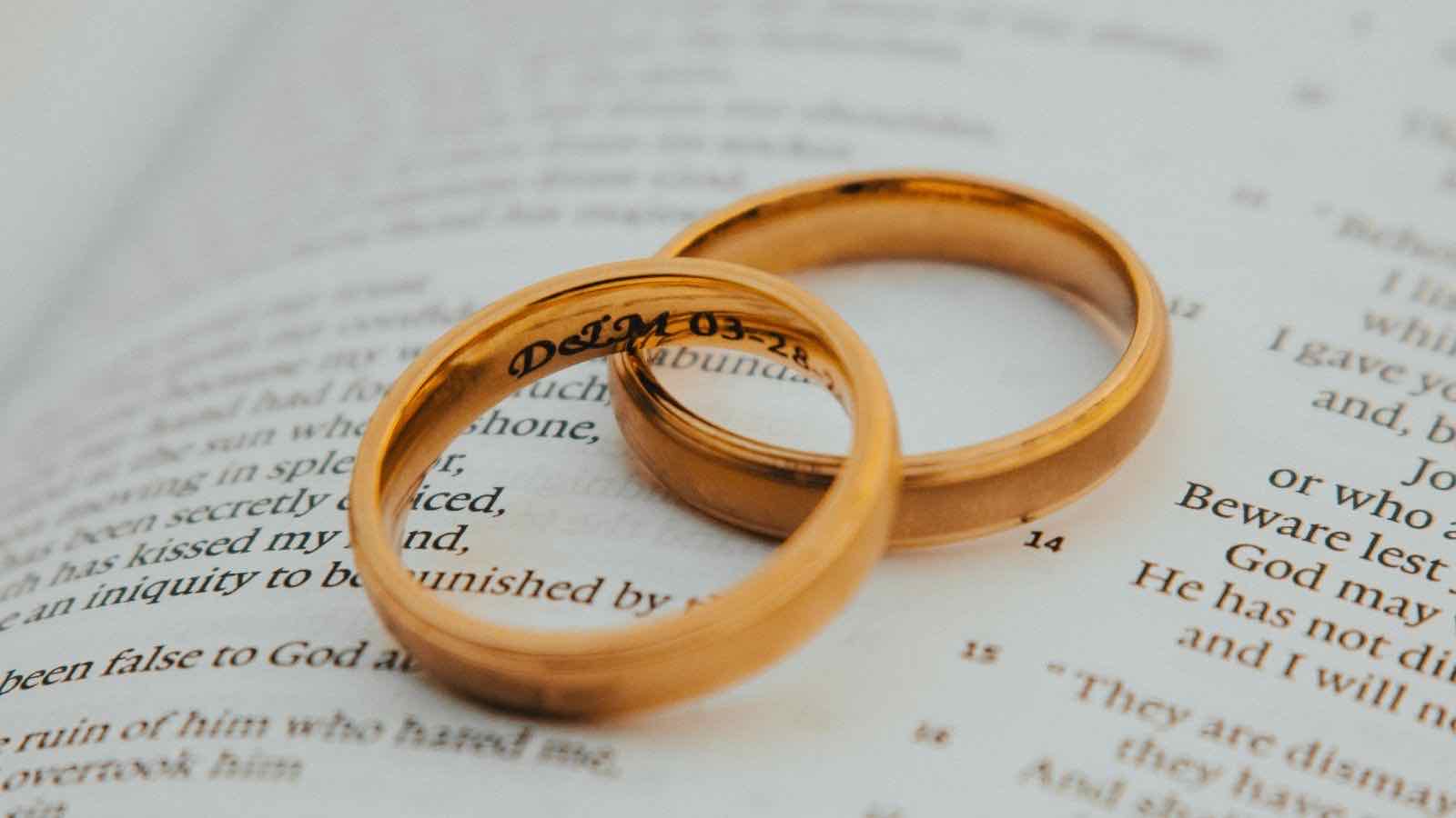結婚式ストールのマナー